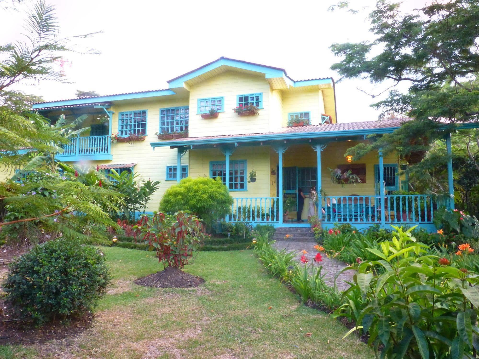 Casa De Las Tias Сан-Хосе Экстерьер фото